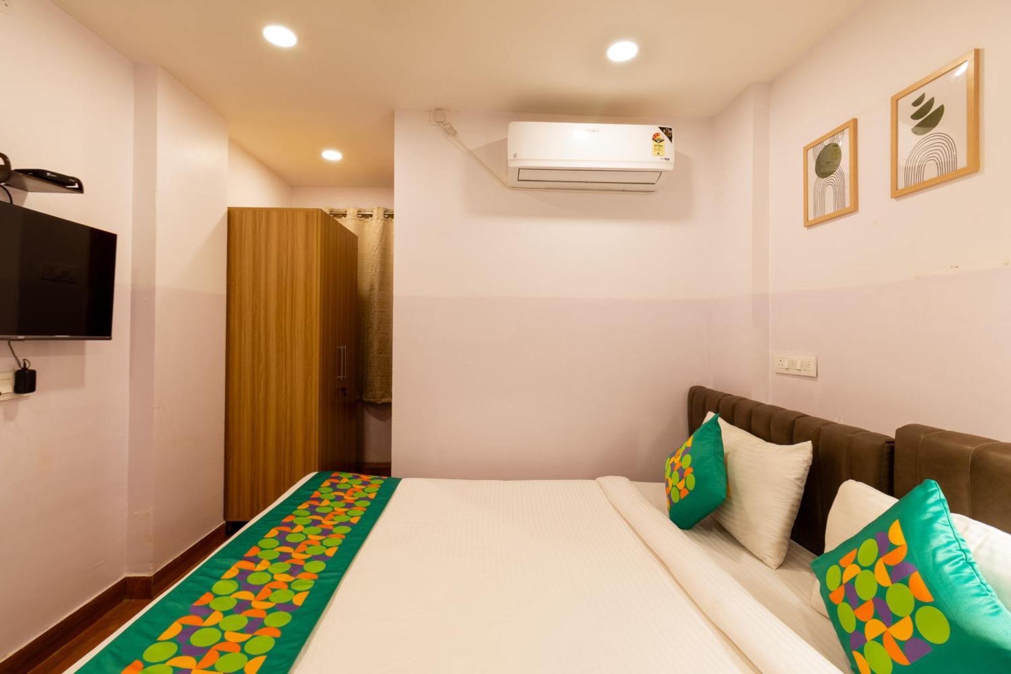 Treebo Seventh Heaven Kukatpally Hyderabad Exterior foto