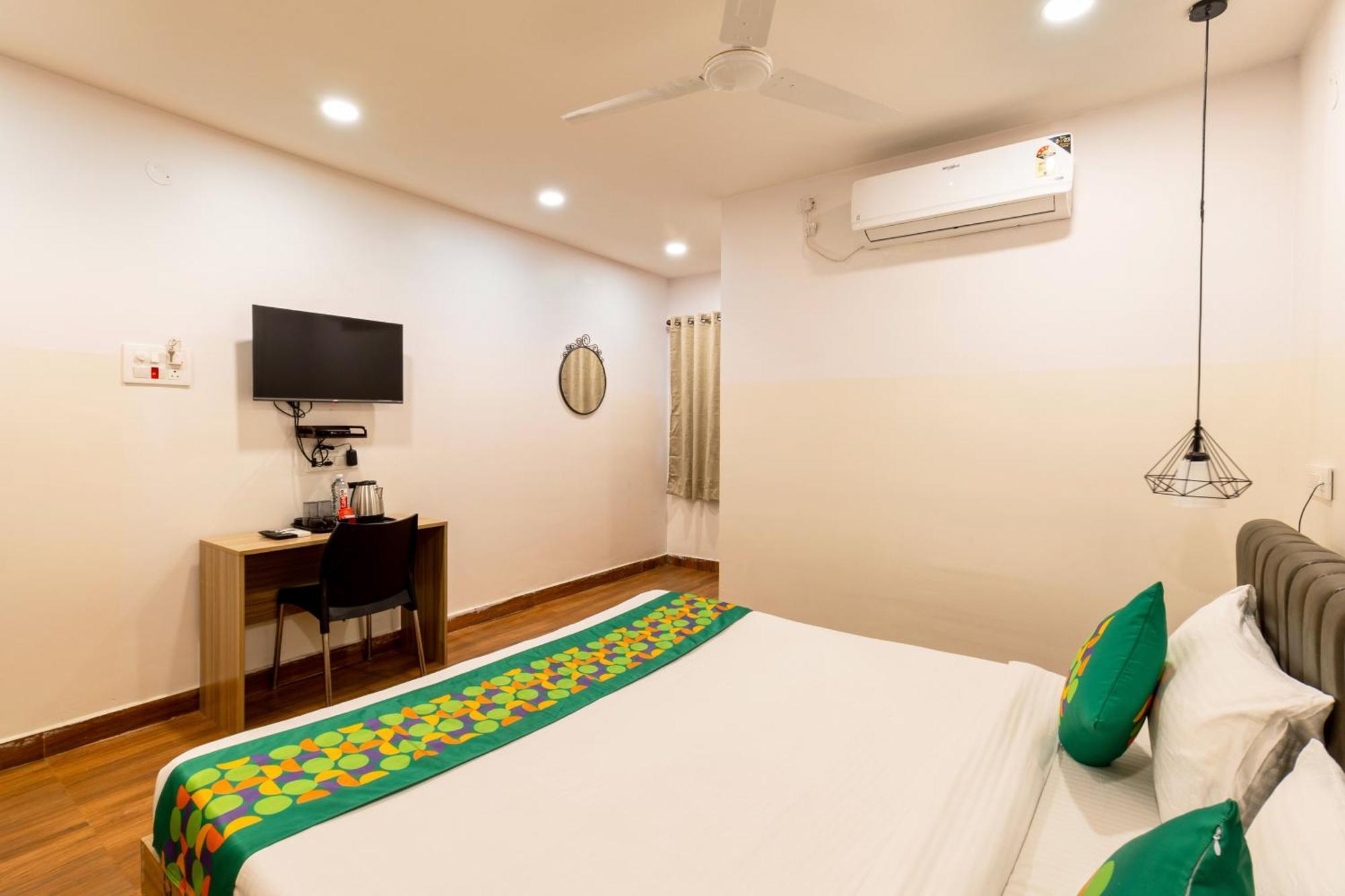 Treebo Seventh Heaven Kukatpally Hyderabad Exterior foto