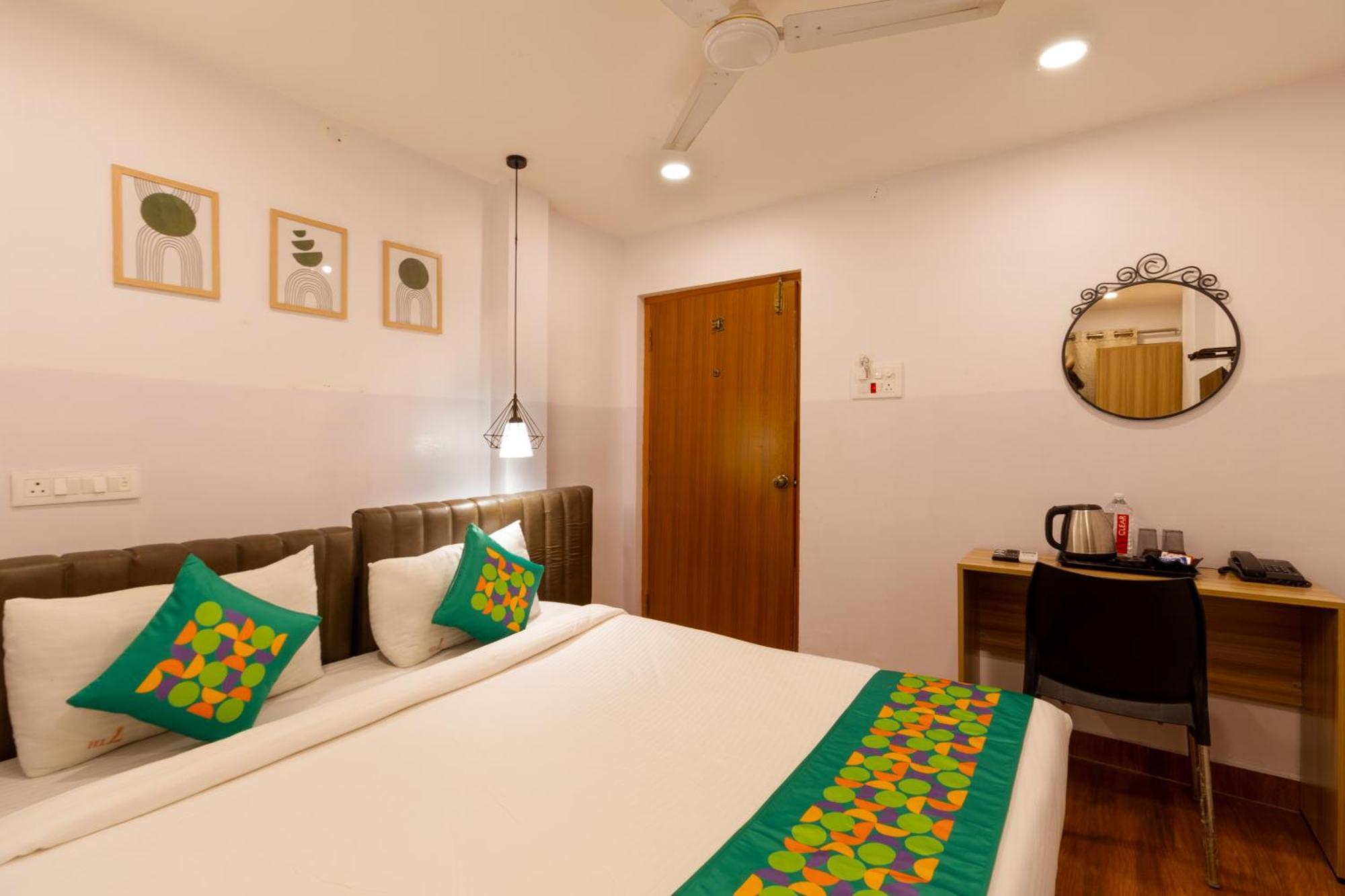 Treebo Seventh Heaven Kukatpally Hyderabad Exterior foto